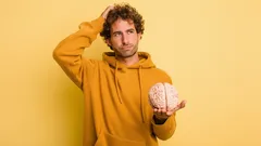 Váš mozek se během života změní pětkrát: Co se děje v jednotlivých fázích podle vědců