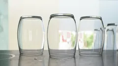 Proč byste neměli po umytí sušit sklenice dnem vzhůru – zapamatujte si to