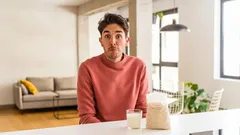 8 návyků, které podle psychologů prozrazují nízkou inteligenci