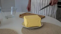 Kterému máslu se raději vyhnout: Jak poznat opravdové máslo od margarínu